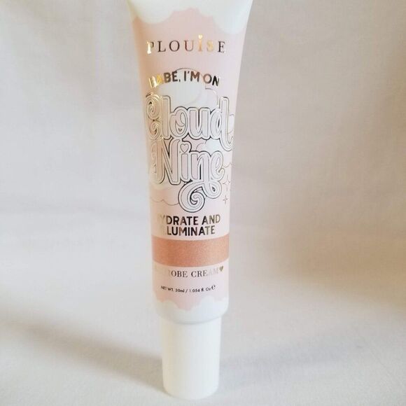 P.Louise - Babe I'm on Cloud Nine Strobe Cream - Champagne Gleam - Picture 7 of 10